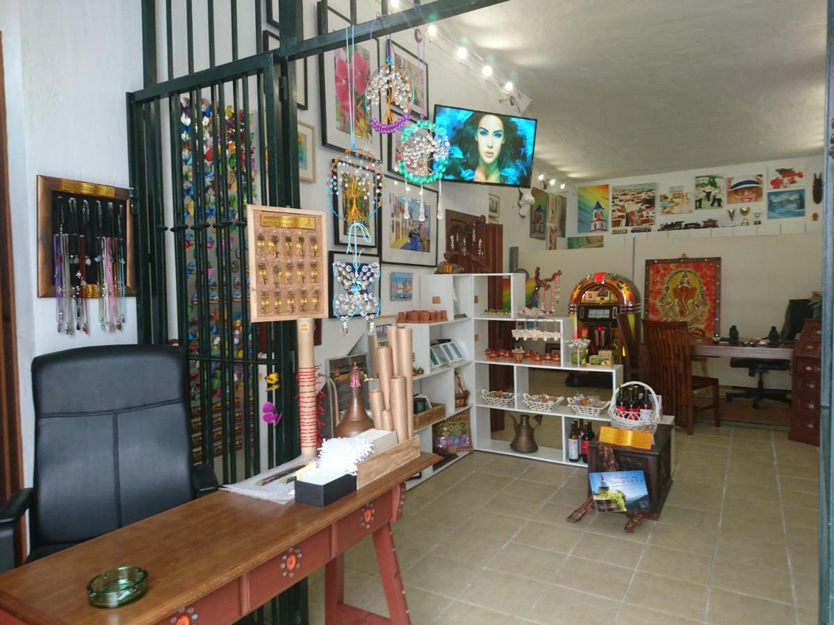 Centro De Arte Apartman Yunquera Kültér fotó